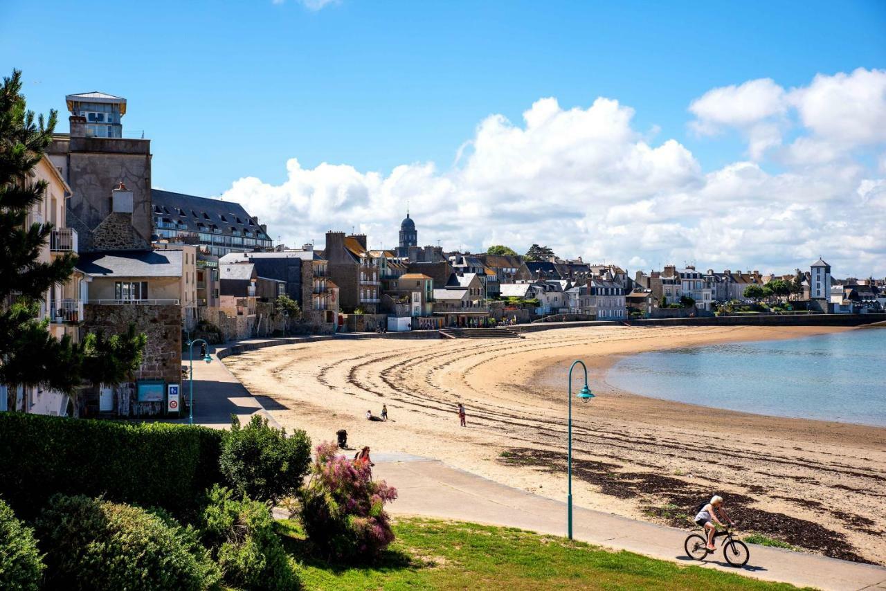 Chic Appartement Malouin, Parking - Plages & Commerces A Proximite Saint-Malo Exterior photo