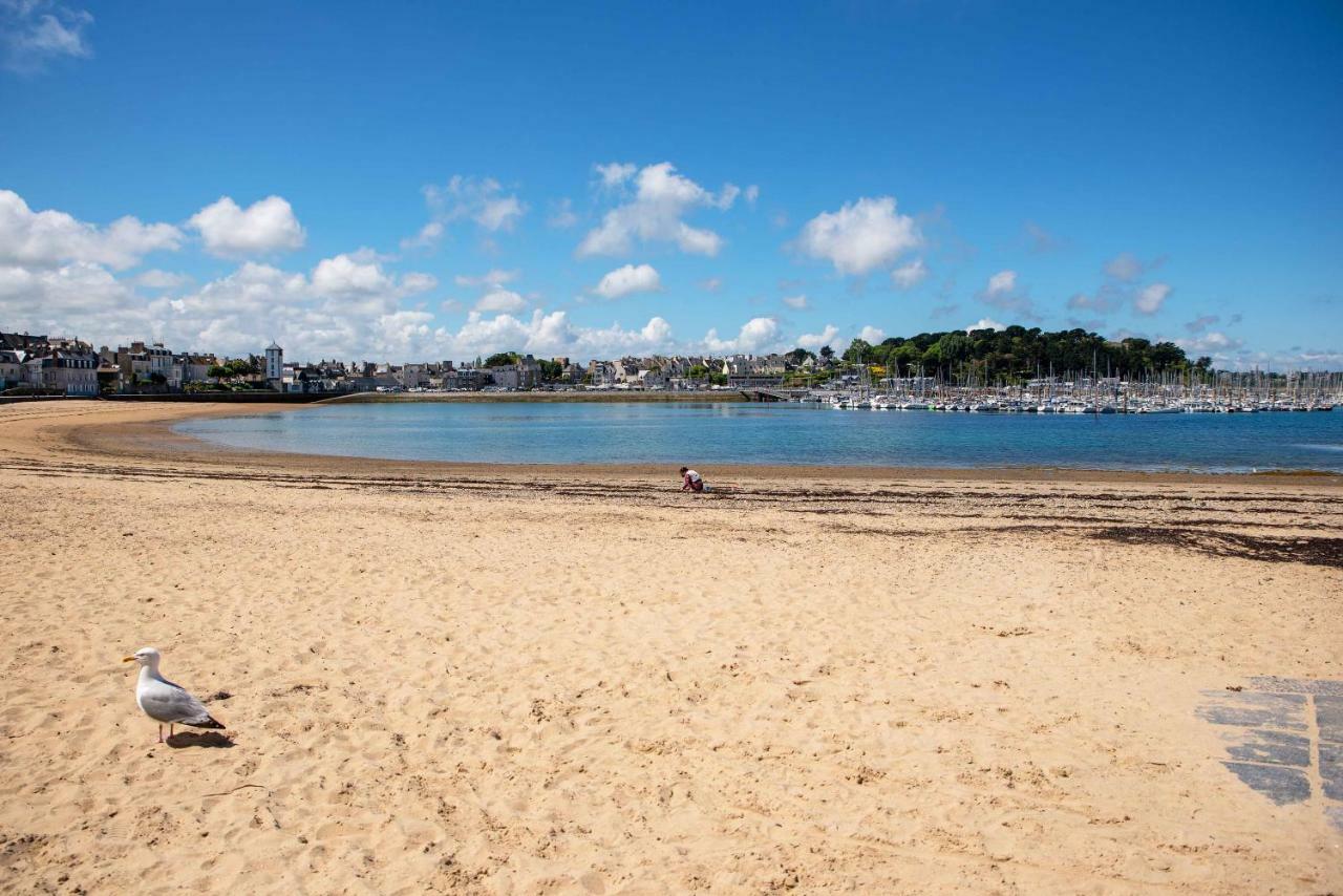 Chic Appartement Malouin, Parking - Plages & Commerces A Proximite Saint-Malo Exterior photo